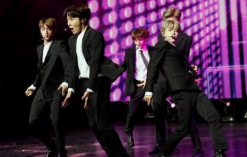 Bts 防弾少年団 が311をネタにした曲名はrun 動画や歌詞の和訳は 意味や内容も